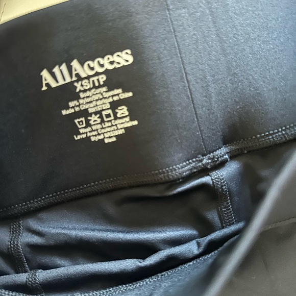 All Access Center Stage Pocket Legging- Black, XS - Picture 6 of 7